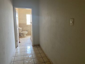 CASA EN VENTA COL. PENSIONES CIVILES C.P. 31501 EN CD. CUAUHTEMOC, CHIHUAHUA.