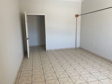 CASA EN VENTA COL. PENSIONES CIVILES C.P. 31501 EN CD. CUAUHTEMOC, CHIHUAHUA.