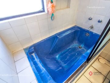 Casa de Lujo en Venta en Bugambilias cerca centro comercial