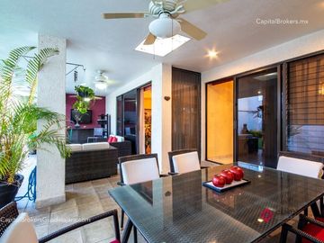 Casa de Lujo en Venta en Bugambilias cerca centro comercial