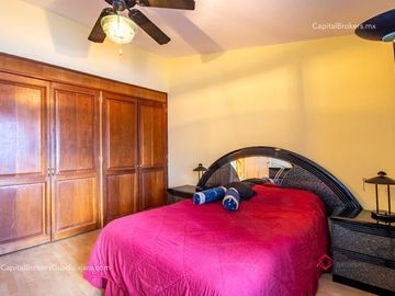 Casa de Lujo en Venta en Bugambilias cerca centro comercial