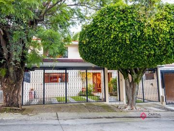 Casa de Lujo en Venta en Bugambilias cerca centro comercial