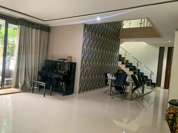 Rumah 2 Lantai Luas 398 di Permata Jingga Sukarno Hatta Malang