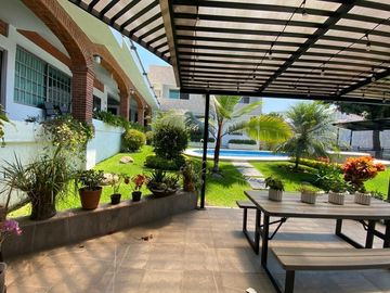 Casa en Privada en Jardines de Cuernavaca, Cuernavaca, Morelos CAEN-929-Cp