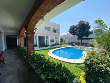 Casa en Privada en Jardines de Cuernavaca, Cuernavaca, Morelos CAEN-929-Cp