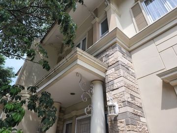 Dijual Rumah Vanya Park Cluster Assana Blok B Lokasi Strategis Murah