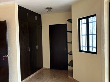 EN VENTA EXCELENTE CASA DE 3 RECAMARAS UNA EN PLANTA BAJA UBICADA EN SANTA FE