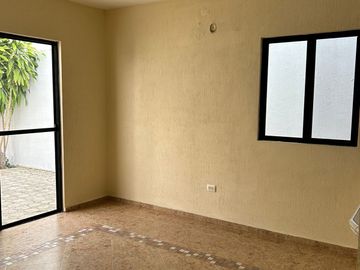 EN VENTA EXCELENTE CASA DE 3 RECAMARAS UNA EN PLANTA BAJA UBICADA EN SANTA FE