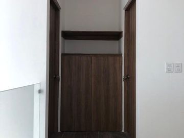 CASA EN VENTA 4 RECAMARAS VALLE TINTO CORREGIDORA