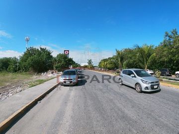 Terreno en Venta por Av. Central, Ciudad del Carmen