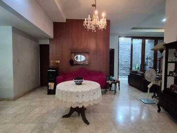 Lebak Bulus Rumah 1,5 Lantai One Gate System Hadap Selatan Semi Furnished