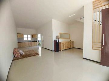 Rumah Baru 2 Lantai Luas 108 di Sulfat Utara kota Malang