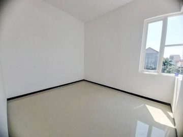 Rumah Baru 2 Lantai Luas 108 di Sulfat Utara kota Malang