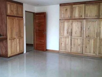 Good for Investment - Four Bedrooms House and Lot for Sale i