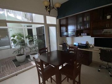 Amplia Casa en Venta