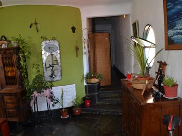 Casa en Tanti en barrio cerrado