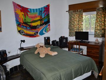 Casa en Tanti en barrio cerrado