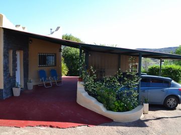 Casa en Tanti en barrio cerrado