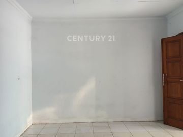 Rumah Tinggal Luas Cocok Untuk Usaha Area Pasar Kemis Tangerang