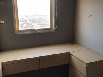 Apt. Puncak Dharmahusada, Furnish