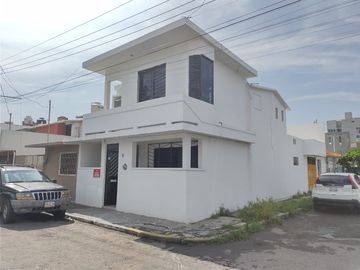 Casa en venta esquina Fracc. Casas Tamsa, Boca del Río, Ver.