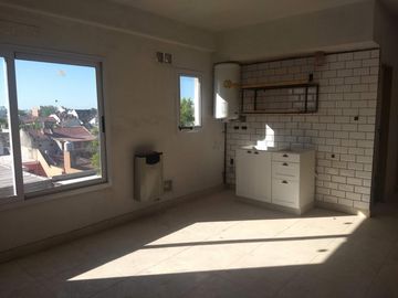 EXCELENTE DEPARTAMENTO 3 AMBIENTES