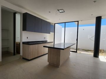 Casa en venta en Residencial San Nicolás Premier, zona Pte.  de Aguascalientes