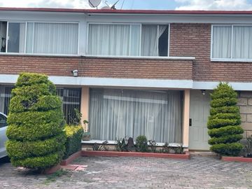 Casa en venta en Villas Fontana, Independencia