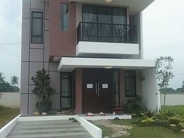 hunian konsep resort Bali di Bogor, Diki 0813 8998 ----