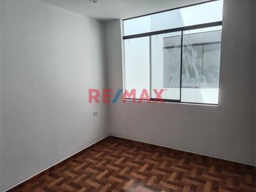 🌟 ¡Descubre tu futuro hogar en el encanto de Moche, Trujillo! 🌟

✨ ¡Estreno! Moderna casa de campo de 3 pisos, esperando por ti y tu familia. ✨

-