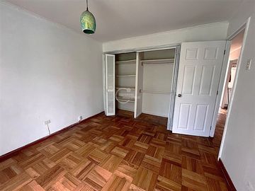 4 dorm. con Depto Int. 4 Estac. Macul Metro Pedrero