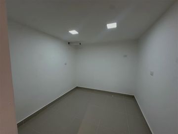 CASA REMODELADA EN CONDOMINIO, GABRIELA PONIENTE