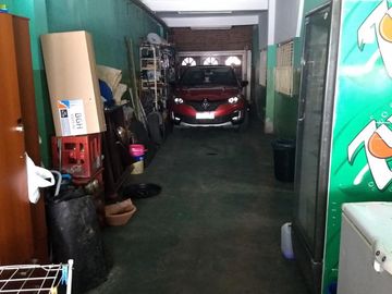 Venta de casa 7 ambientes Casanova