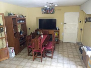 Venta de casa 7 ambientes Casanova