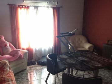 Venta de casa 7 ambientes Casanova