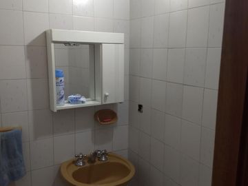 Venta de casa 7 ambientes Casanova