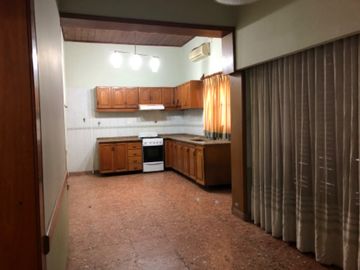 Casa en venta en Lujan Centro