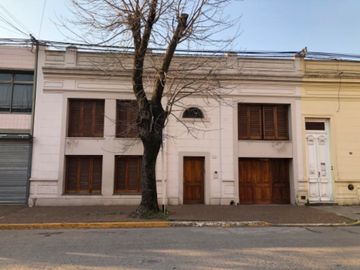 Casa en venta en Lujan Centro