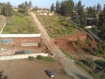 HERMOSO TERRENO EN CONDOMINIO, SECTOR LOS PINOS, MONJAS FRAN