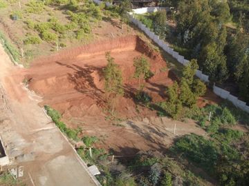 HERMOSO TERRENO EN CONDOMINIO, SECTOR LOS PINOS, MONJAS FRAN