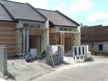 RUMAH MODERN DEKAT DENGAN KOTA JOGJA HARGA BERSAING