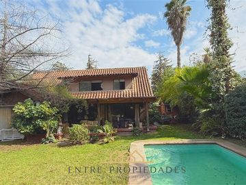 Oportunidad ! Venta Casa Condominio Sector Roble jardín