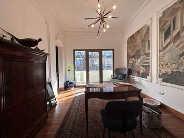 Casa en Venta en Edificio completo de 3 pisos. 6 departamentos y local comercial. Santo Domingo/Miraflores. Metro Bellas Artes