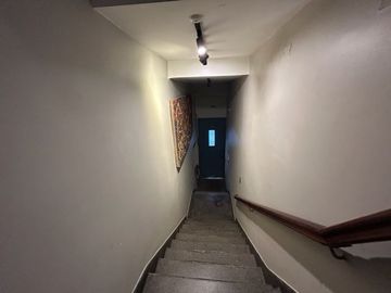 Casa en Venta en Edificio completo de 3 pisos. 6 departamentos y local comercial. Santo Domingo/Miraflores. Metro Bellas Artes