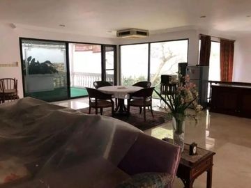 INFO-Disewakan Rumah MEWAH Pondok Indah,2Lantai lokasi FAVORIT Big Size Ada POOL bagus.