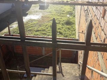 Propiedad Comercial En Importante Lote- Ideal Emprendimiento