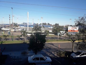 Propiedad Comercial En Importante Lote- Ideal Emprendimiento