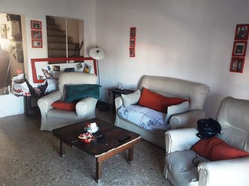 Propiedad Comercial En Importante Lote- Ideal Emprendimiento