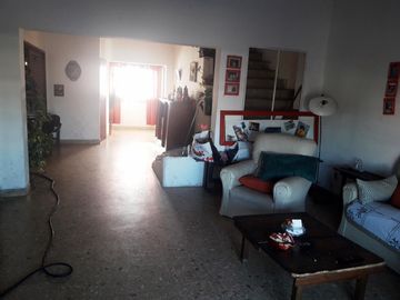 Propiedad Comercial En Importante Lote- Ideal Emprendimiento