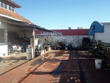 Propiedad Comercial En Importante Lote- Ideal Emprendimiento